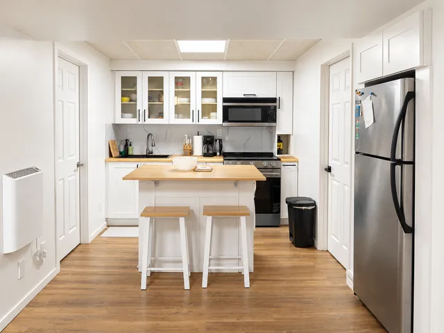 Private Basement Suite with Modern Kitchen & Laundry